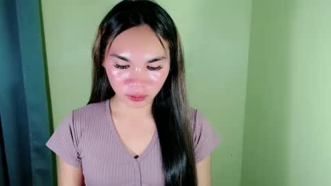 QUEENSY online show from February 2025 09:58:01 PM