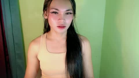 QUEENSY online show from February 2025 09:19:02 PM