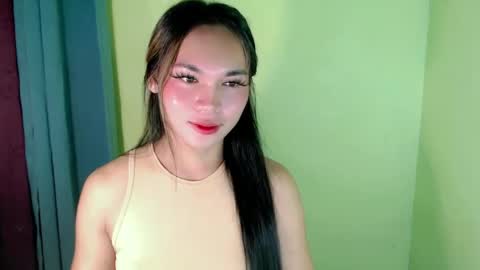 QUEENSY online show from February 2025 06:35:02 PM