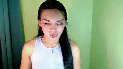 QUEENSY online show from February 2025 03:05:01 PM