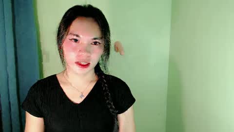 QUEENSY online show from March 2025 08:02:02 AM