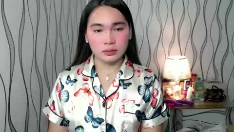 QUEENSY online show from November 2025 03:27:02 AM