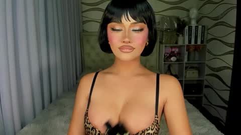 Snapshot of ur_lady_georgina chatting on October 2025 12:55:01 AM georgina online show from October 2025 12:55:01 AM