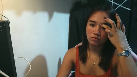 ur_wetwife online show from November 2025 08:09:02 PM