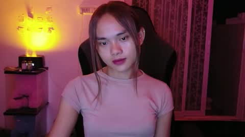 urasian_crisa online show from October 2025 05:02:02 PM