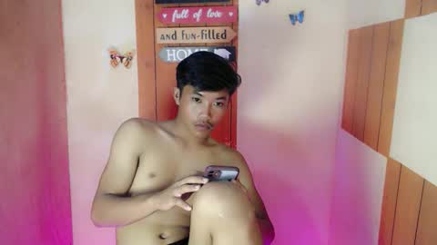 urasian_jomarie online show from September 2025 03:33:02 AM
