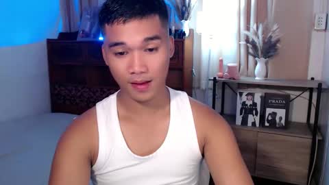 Snapshot of urasian_jpxx chatting on May 2026 10:57:02 AM JAMES online show from May 2026 10:57:02 AM