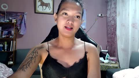 NEWRA  ALLISON online show from February 2025 03:51:02 PM