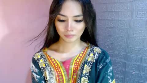 Clara online show from February 2025 05:09:01 AM