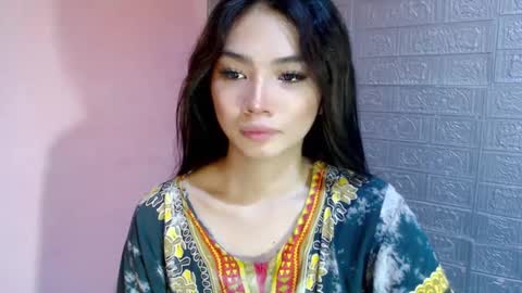 Clara online show from March 2025 05:01:01 AM