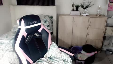 MONICA DEMONYETA online show from December 2024 04:58:02 AM