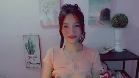 Snapshot of urblossom_princess chatting on July 2026 05:46:02 AM urblossom_princess online show from July 2026 05:46:02 AM