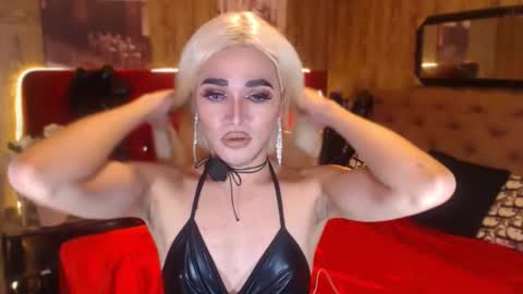 KENDALL online show from January 2025 12:07:02 PM