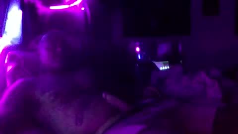 urdaddy875867 online show from November 2025 01:48:02 AM