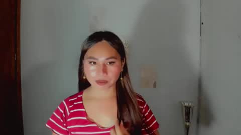 trixie tan online show from November 2025 10:16:02 AM