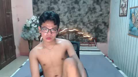 urdreamboy_doms online show from July 2026 05:04:02 PM