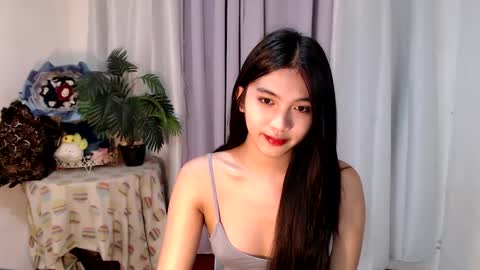 Trixie online show from March 2025 03:06:01 AM