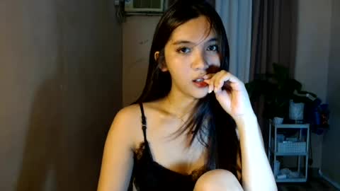 Snapshot of urdreamgirl_ chatting on July 2026 02:45:01 PM Trixie online show from July 2026 02:45:01 PM