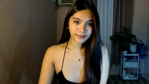 Snapshot of urdreamgirl_ chatting on July 2026 05:04:01 PM Trixie online show from July 2026 05:04:01 PM