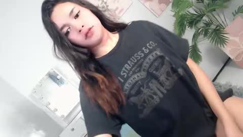 Bretesh online show from September 2025 06:57:02 PM