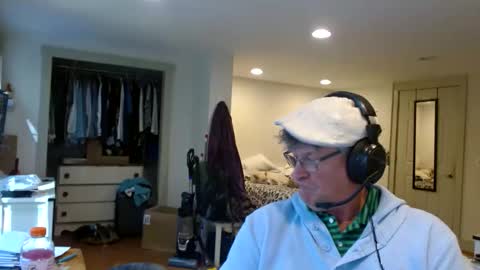 Gregor online show from October 2025 06:04:01 PM