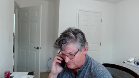 Gregor online show from November 2025 05:01:02 PM