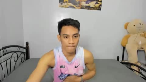 Snapshot of urfucker_vinz chatting on February 2026 01:52:02 PM urfucker_vinz online show from February 2026 01:52:02 PM