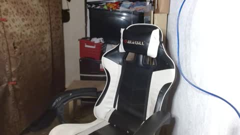 urfynestasian online show from October 2025 01:37:01 PM