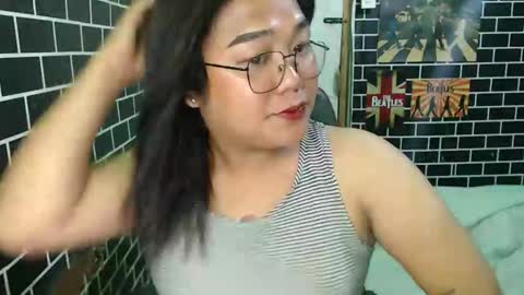 Dimple online show from October 2025 12:38:02 PM