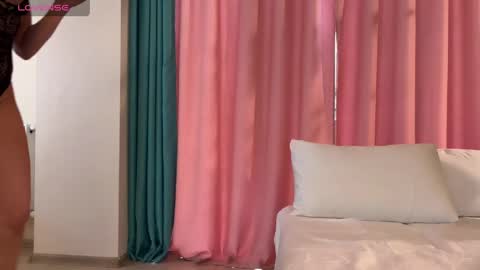 Jenny online show from April 2026 08:40:01 AM