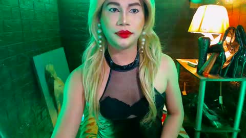 queen norelle online show from January 2025 10:22:02 PM