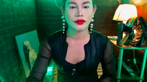 queen norelle online show from January 2025 08:28:02 PM