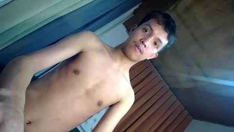 urhot_johny online show from May 2026 12:45:02 PM
