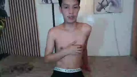 urhot_johny online show from May 2026 03:12:01 AM