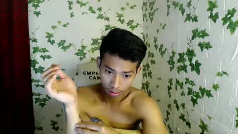 Snapshot of urhotfuckingass chatting on January 2025 11:16:01 PM richard online show from January 2025 11:16:01 PM