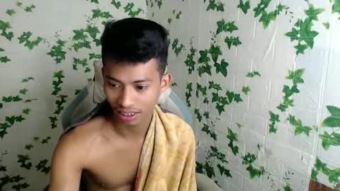 Snapshot of urhotfuckingass chatting on February 2025 04:14:01 AM richard online show from February 2025 04:14:01 AM