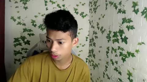 Snapshot of urhotfuckingass chatting on February 2025 12:39:01 AM richard online show from February 2025 12:39:01 AM