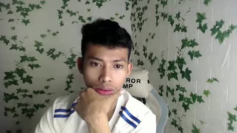 Snapshot of urhotfuckingass chatting on February 2025 12:30:01 AM richard online show from February 2025 12:30:01 AM