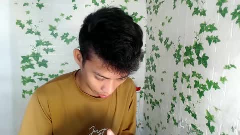 Snapshot of urhotfuckingass chatting on February 2025 01:59:02 AM richard online show from February 2025 01:59:02 AM