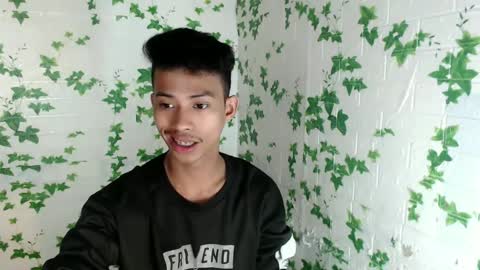 Snapshot of urhotfuckingass chatting on March 2025 12:29:01 AM richard online show from March 2025 12:29:01 AM