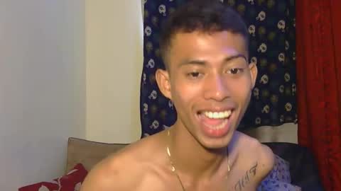 Snapshot of urhotfuckingass chatting on October 2025 03:23:02 AM richard online show from October 2025 03:23:02 AM