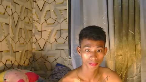 Snapshot of urhotfuckingass chatting on November 2025 09:31:02 AM richard online show from November 2025 09:31:02 AM