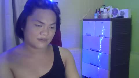 urhottie_bella online show from January 2025 03:47:02 PM