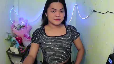 urhottie_bella online show from September 2025 12:26:01 PM