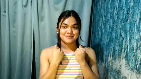 Snapshot of urhottie_bella chatting on July 2026 06:47:02 AM urhottie_bella online show from July 2026 06:47:02 AM