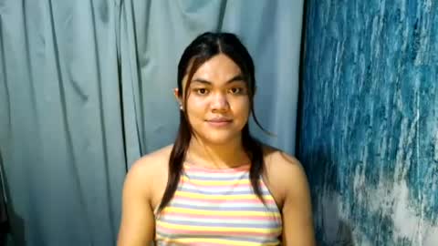 Snapshot of urhottie_bella chatting on July 2026 06:28:01 AM urhottie_bella online show from July 2026 06:28:01 AM
