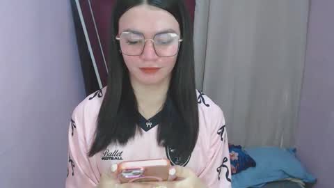Snapshot of urhottiest_katey chatting on April 2026 06:14:02 AM Katey online show from April 2026 06:14:02 AM