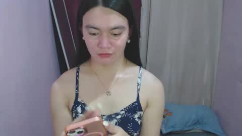 Snapshot of urhottiest_katey chatting on May 2026 05:25:01 AM Katey online show from May 2026 05:25:01 AM