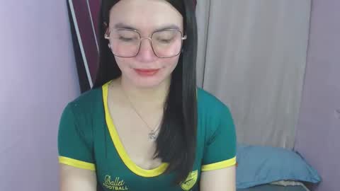 Snapshot of urhottiest_katey chatting on May 2026 03:24:01 AM Katey online show from May 2026 03:24:01 AM