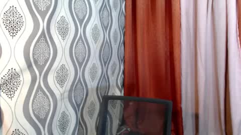 Snapshot of urhunky_ivan chatting on January 2025 12:33:01 AM urhunky_ivan online show from January 2025 12:33:01 AM